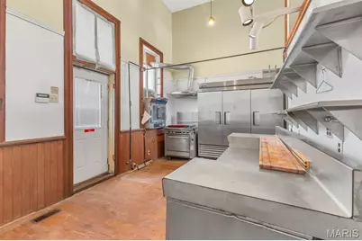 105 N 1st Street, Ellisville, MO 63336 - Photo 11