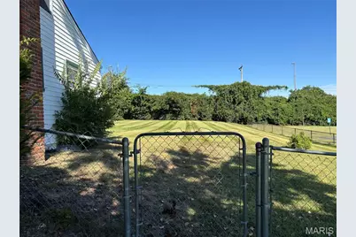 112 Shirley Lane, Ballwin, MO 63011 - Photo 5