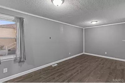 10432 Driver Avenue, Overland, MO 63114 - Photo 13
