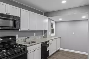 10432 Driver Ave, Overland, MO 63114 - Photo 7