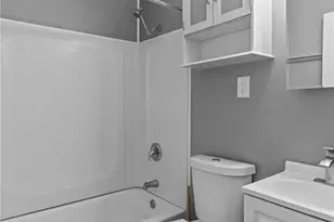 10432 Driver Ave, Overland, MO 63114 - Photo 9