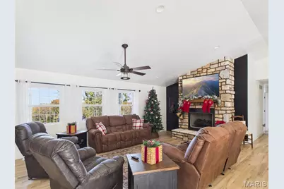 [Address not provided], Laquey, MO 65534 - Photo 3