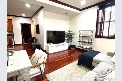 4540 Lindell Boulevard #106, Saint Louis, MO 63108 - Photo 13
