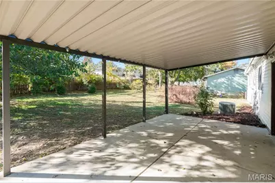 1759 Roth Hill Drive, Maryland Heights, MO 63043 - Photo 17