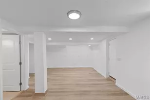 7736 W Ranken Ave, Richmond Heights, MO 63117 - Photo 21