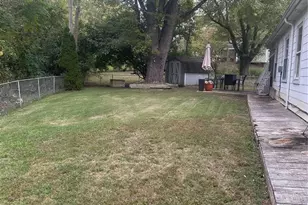 1004 Foxlair Ct, Bellefontaine Neighbors, MO 63137 - Photo 3