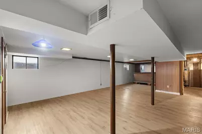 8816 Bridgeport Avenue, Brentwood, MO 63144 - Photo 19