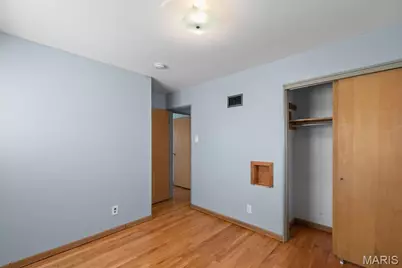 8816 Bridgeport Avenue, Brentwood, MO 63144 - Photo 17
