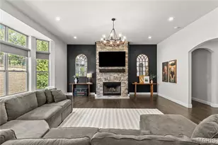 377 Sturbridge Dr, Saint Charles, MO 63303 - Photo 3