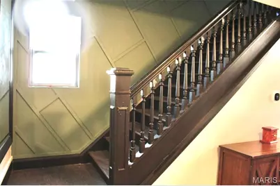 10643 Thorpe Avenue, Saint Louis, MO 63114 - Photo 11