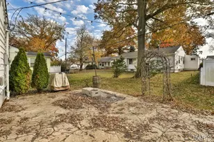 208 Huntleigh Dr, Saint Louis, MO 63122 - Photo 19
