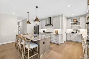 6728 Preservation Pkwy, Affton, MO 63123 - Photo 11