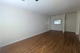 7731 Hazelcrest Dr, Hazelwood, MO 63042 - Photo 5