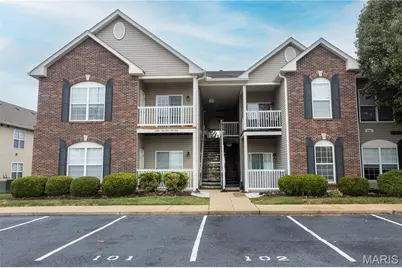 6401 Brookfield Court Drive #102, Saint Louis, MO 63129 - Photo 1