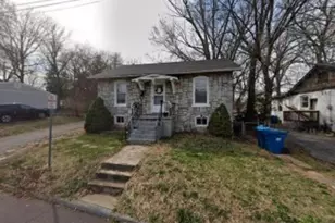 2527 Leslie Ave, Overland, MO 63114 - Photo 1