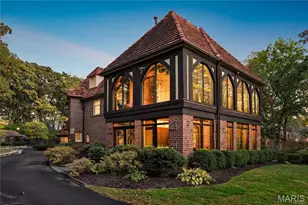 8 Carrswold Dr, Clayton, MO 63105 - Photo 3