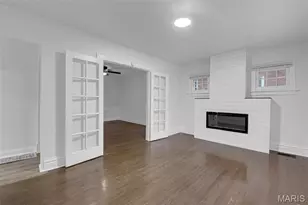 7624 Fairham Ave, University City, MO 63130 - Photo 3