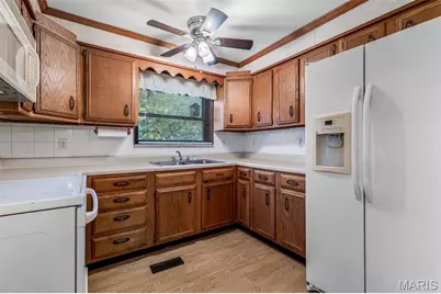 13213 Lakeview, Saint Genevieve, MO 63670 - Photo 7