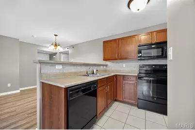 9100 Spring Creek Lane, O'Fallon, MO 63368 - Photo 7