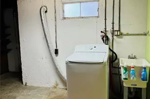 4400 Mohegan Dr, Saint Louis, MO 63123 - Photo 27