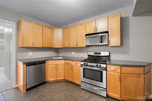 2817 Knox Ct, Saint Louis, MO 63139 - Photo 11