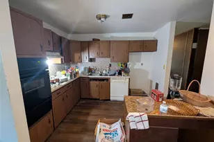 1315 Hendrick Dr, Saint Louis, MO 63135 - Photo 5