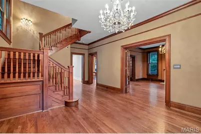 3125 Russell Boulevard, Saint Louis, MO 63104 - Photo 9