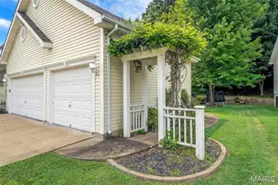 17242 Hilltop Ridge Dr, Eureka, MO 63025 - Photo 3