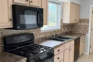 100 Cardinal Villas Dr, Saint Peters, MO 63376 - Photo 11