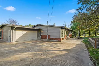 351 Greenbriar Lane, Ballwin, MO 63011 - Photo 31