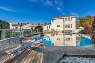 742 Oak Leaf Bluff Dr, Saint Charles, MO 63304 - Photo 43