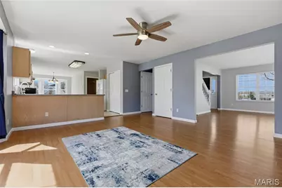 742 Oak Leaf Bluff Drive, Saint Charles, MO 63304 - Photo 9