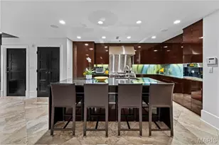 60 Brighton Way, Clayton, MO 63105 - Photo 11