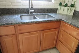 1270 N North and South Rd, University City, MO 63130 - Photo 5