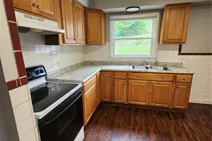 8550 Jenny Dr, Saint Louis, MO 63121 - Photo 9