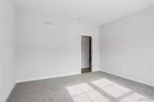 207 Kreder Ln, Saint Charles, MO 63304 - Photo 17