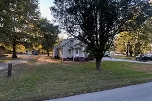 1917 Owens Ave, Hannibal, MO 63401 - Photo 3