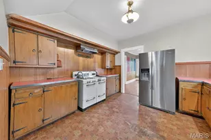 9914 Parkway Dr, Saint Louis, MO 63137 - Photo 31