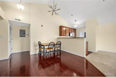 1131 Saravalle Drive, Saint Peters, MO 63376 - Photo 3