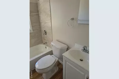 8 Elwood Court, Florissant, MO 63031 - Photo 15