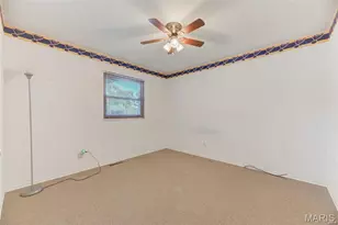 10635 Aylesford Dr, Ferguson, MO 63136 - Photo 7