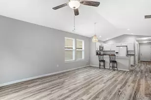 926 Osage Villa Ct, Villa Ridge, MO 63089 - Photo 5