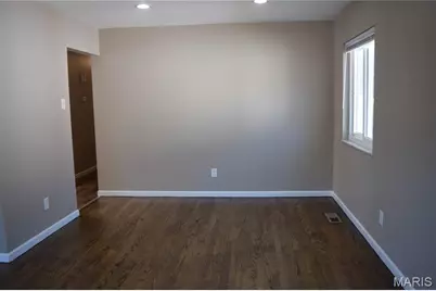 324 Hurck Street, Saint Louis, MO 63111 - Photo 7