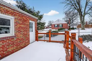 9821 Zenith Dr, Saint Louis, MO 63123 - Photo 31