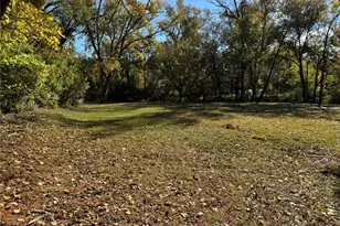 8 Chasselle Ln, Saint Louis, MO 63141 - Photo 23