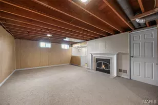 218 Laurelwood Dr, Saint Peters, MO 63376 - Photo 25