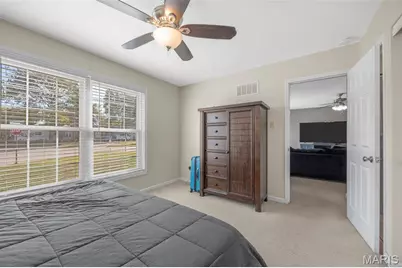 218 Laurelwood Drive, Saint Peters, MO 63376 - Photo 11