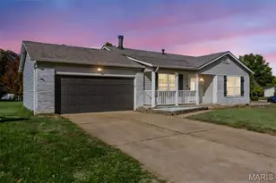 218 Laurelwood Dr, Saint Peters, MO 63376 - Photo 39