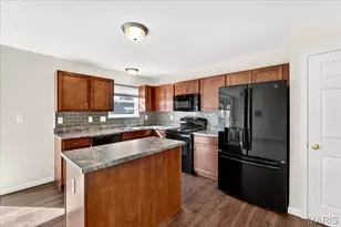 523 Summer Glen Ln, Saint Charles, MO 63301 - Photo 11