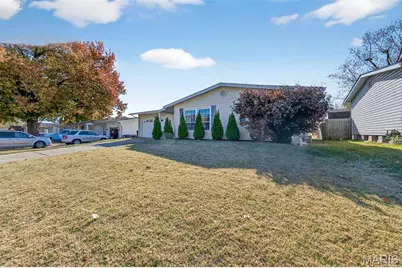 1370 Madison Lane, Florissant, MO 63031 - Photo 5